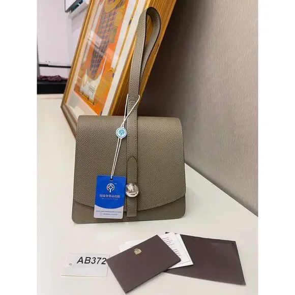 Moynat Women Pre-Loved Bag Very Good Condition - Picture 1 of 9